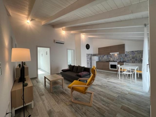 Casa Sylvia Daire SantʼAntìoco Dış mekan fotoğraf