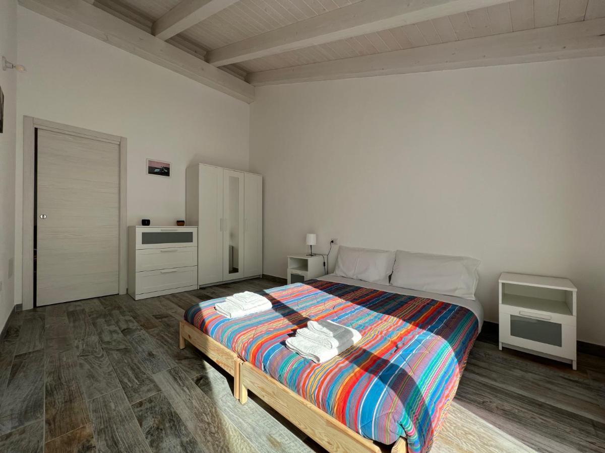 Casa Sylvia Daire SantʼAntìoco Dış mekan fotoğraf